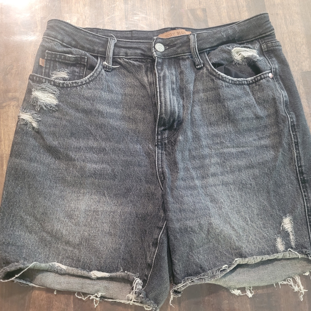 Judy Blue Womens Size Large Black Distressed Jean Shorts